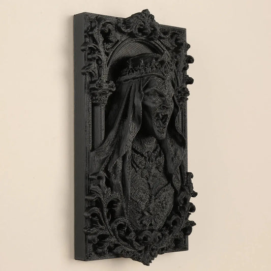 Carved Screaming Queen Figure Wall Ornament – close-up detail