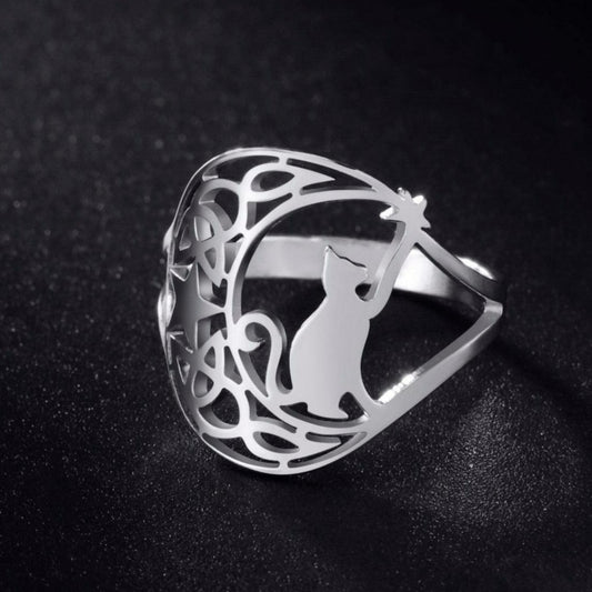 Celtics Knot Crescent Moon Cat Ring-MoonChildWorld