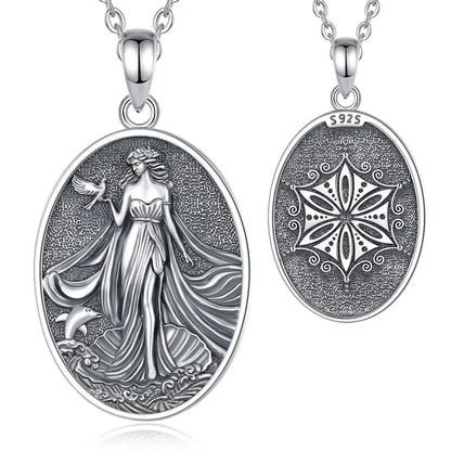 Aphrodite pendant front and patterned reverse with chain