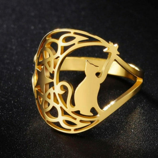 Gold-colored stainless steel ring with a Celtics knot crescent moon and cat design.