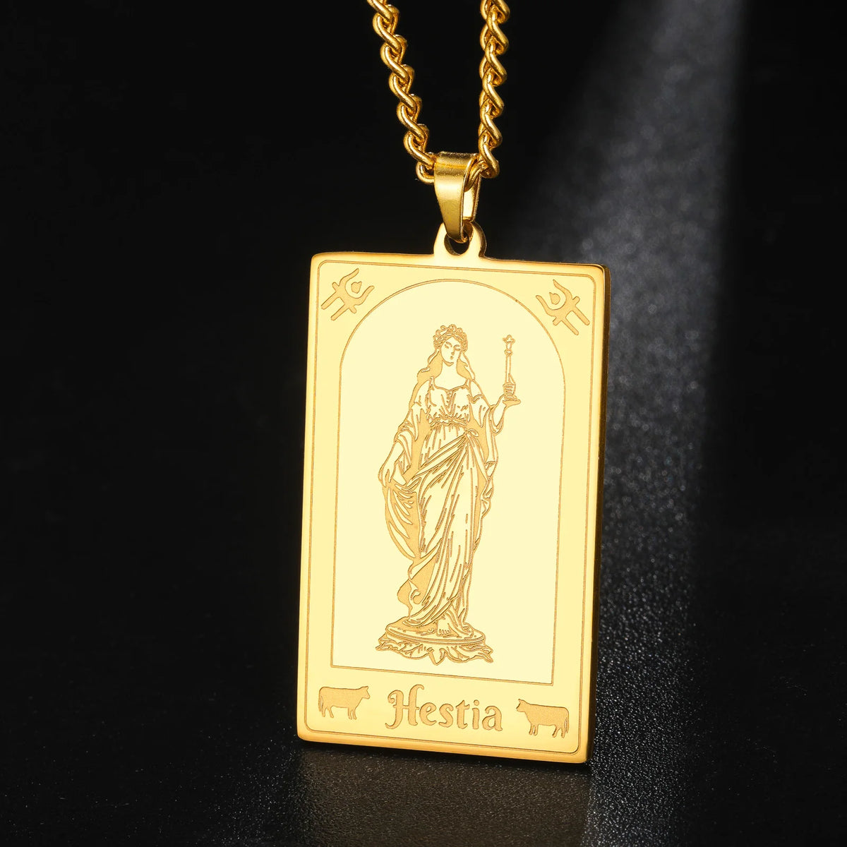 Size reference for the Hestia goddess tarot card necklace