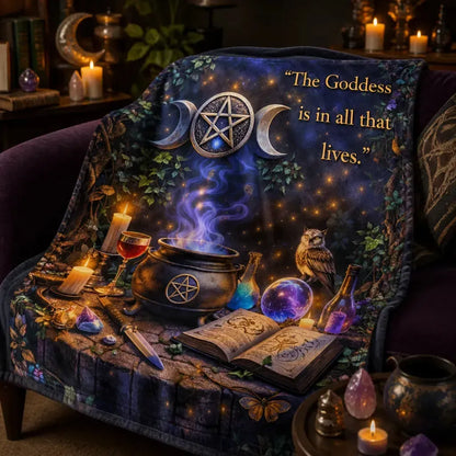 Mystical Pentagram Triple Moon Blanket Witchy Halloween Blanket for Wiccan_mockup_3.webp