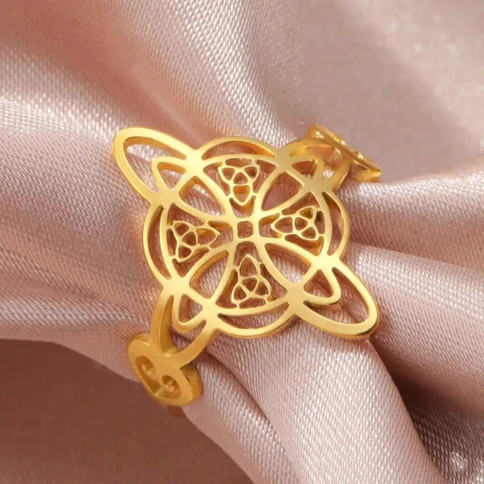 Witch Knot Triquetra Ring Witchcraft Celtics Knot Ring Amulet Jewelry-MoonChildWorld