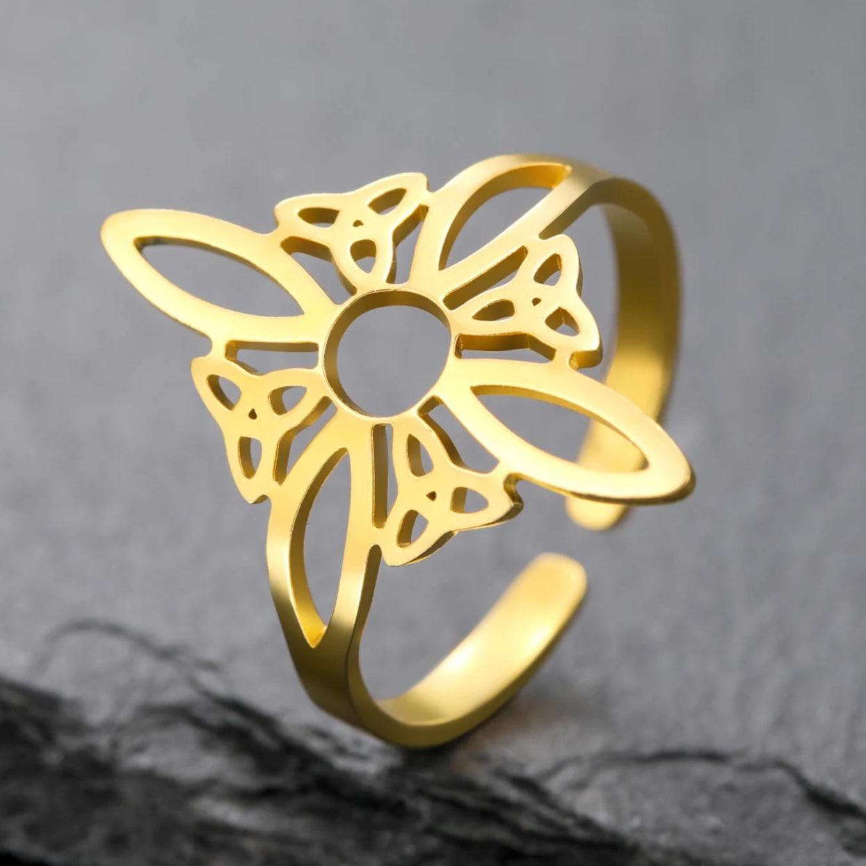 Celtic Knot Witch Ring Pagan Triquetra Ring Amulet Jewelry-MoonChildWorld