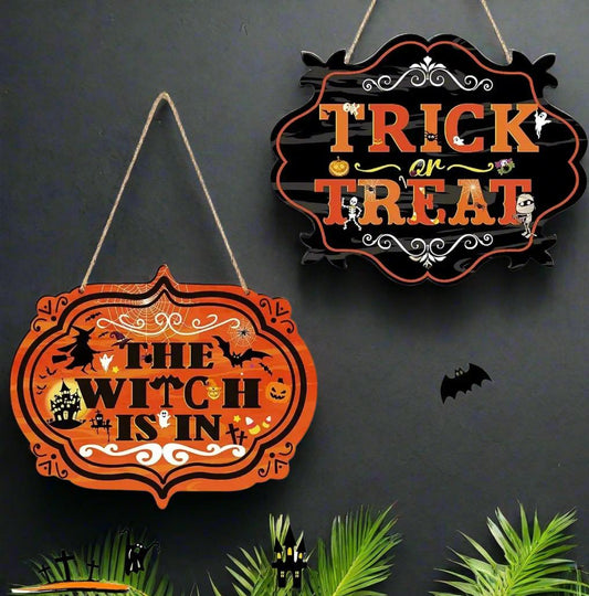 Gothic Plaque Set 2pcs Halloween Wooden Wreath Sign – 'Trick or Treat' Witch Hanging Sign