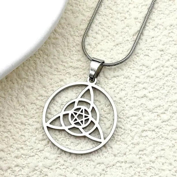 Witch's Irish Knot Necklace Triquetra Pentagram Necklace Witchcraft Jewelry