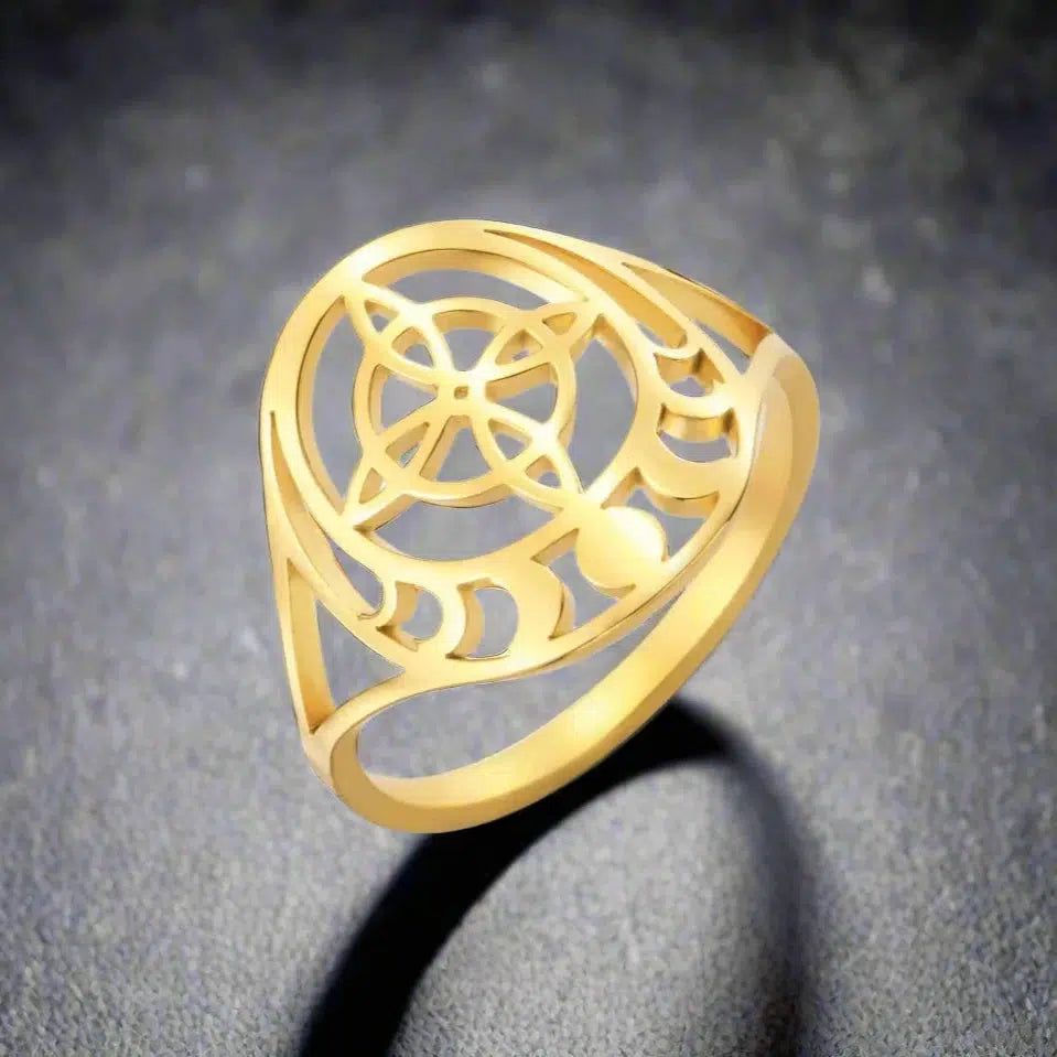 Witch Knot and Moon Phases Ring Witchcraft Celtics Knot Ring Wiccan Amulet Jewelry-MoonChildWorld