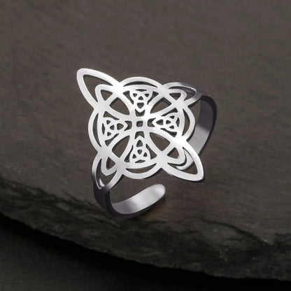 Trinity Knot Triquetra Celtics Ring-MoonChildWorld