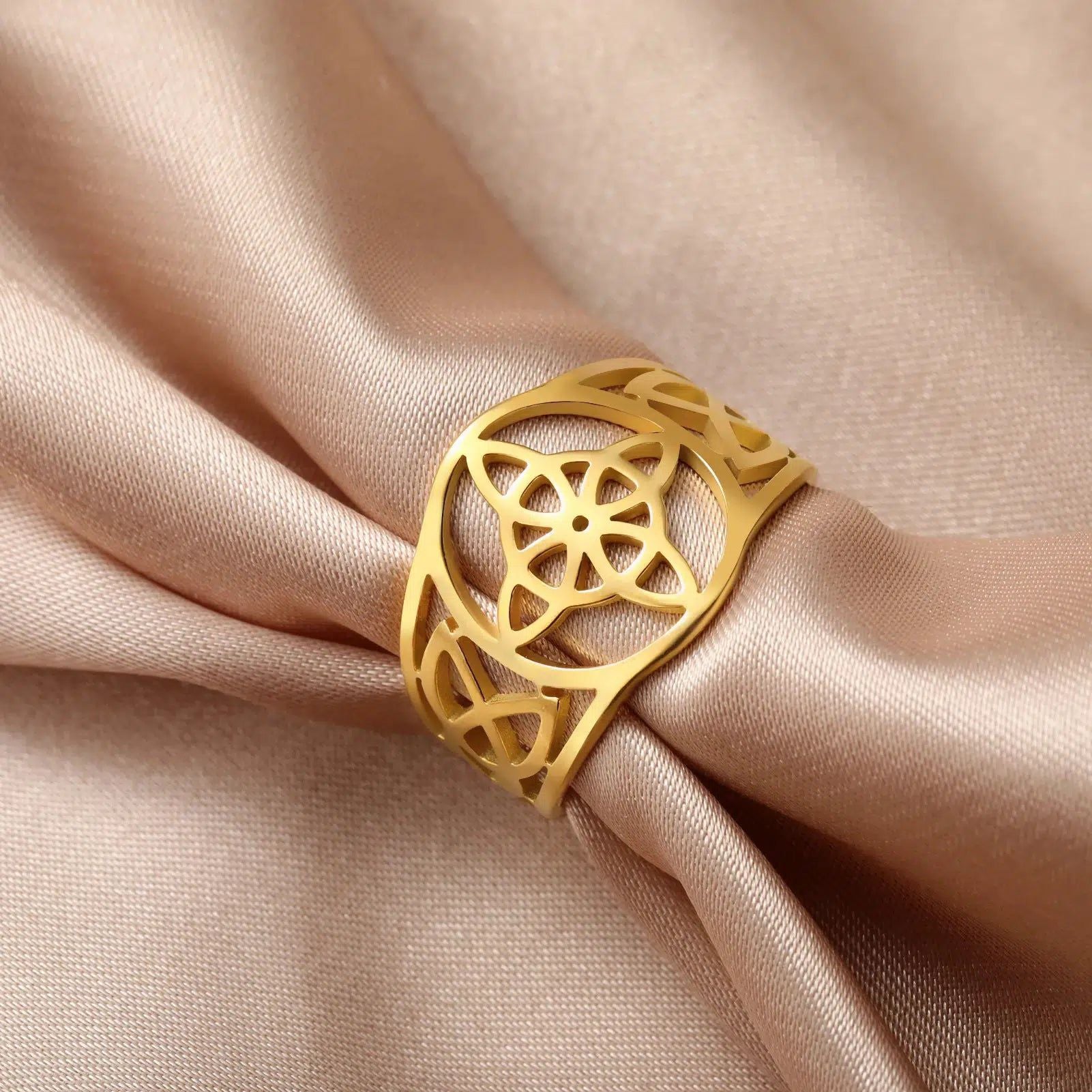 Witch Knot Ring Witchcraft Wicca Triquetra Celtics Knot Ring-MoonChildWorld