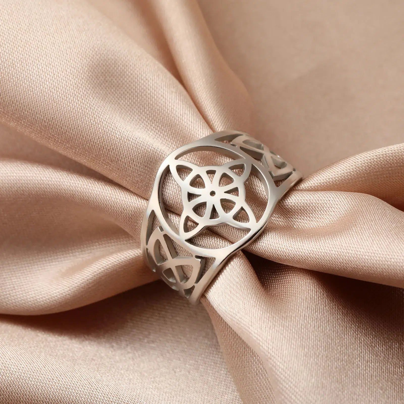 Witch Knot Ring Witchcraft Wicca Triquetra Celtics Knot Ring-MoonChildWorld